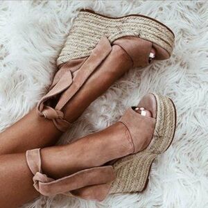 Blush Kid Suede Wedges Tony Bianco Style- Barca